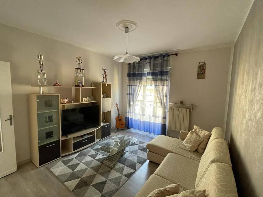 Appartamento Con Tre Camere - Zona Centrale İskenderiye Dış mekan fotoğraf
